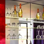 Horizon Luxury & Design בית הארחה 4*