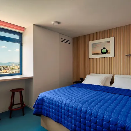 Horizon Luxury & Design בית הארחה 4*