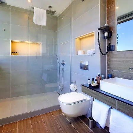Horizon Luxury & Design בית הארחה 4*