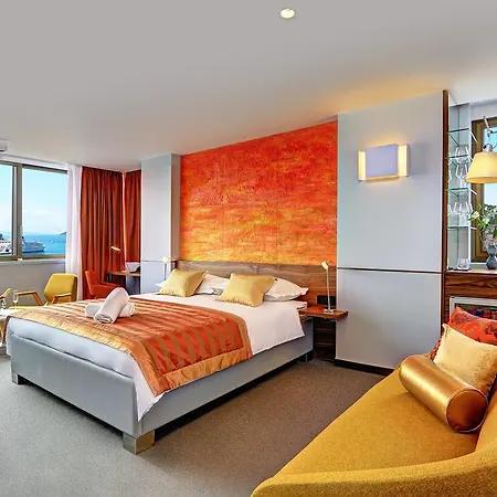 Horizon Luxury & Design ゲストハウス 4*