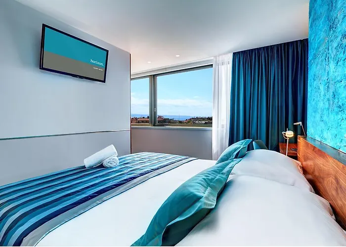 בית הארחה Horizon Luxury & Design 4*