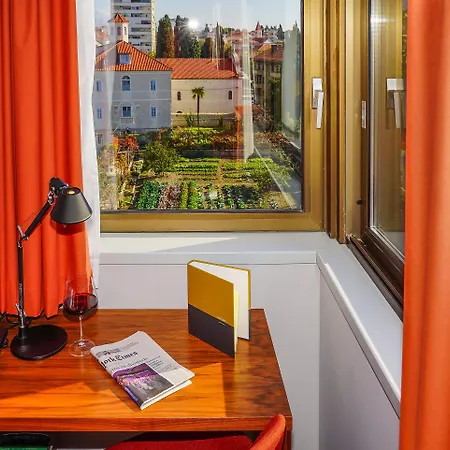 Horizon Luxury & Design 招待所